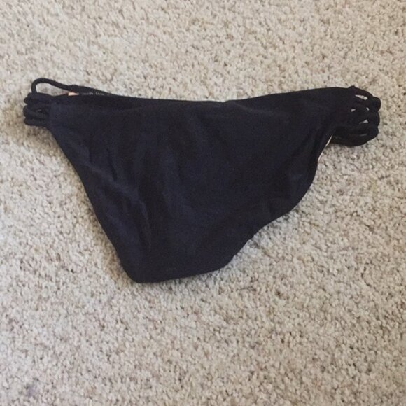 Xhilaration black bikini bottoms - Picture 5 of 5